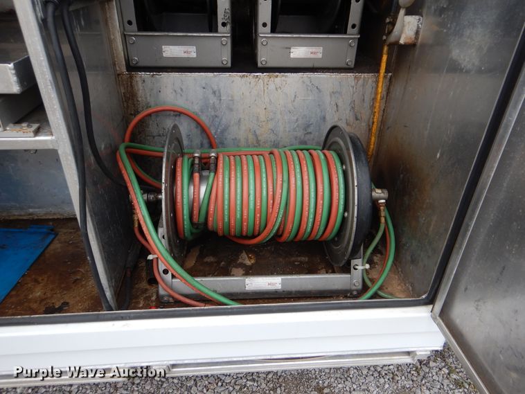 image for item HX9049 2008 Chevrolet C5500  utility truck