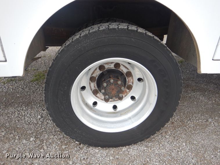 image for item HX9049 2008 Chevrolet C5500  utility truck