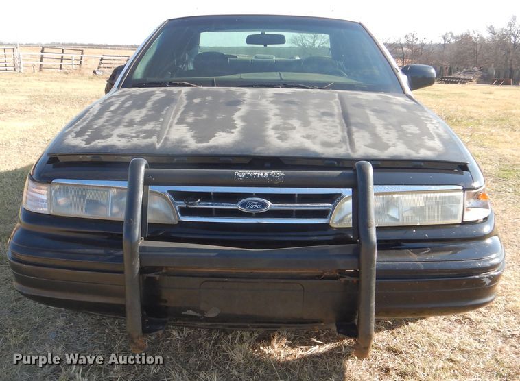 image for item HY9980 1996 Ford Crown Victoria Police Interceptor
