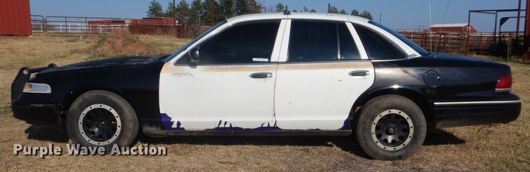 image for item HY9980 1996 Ford Crown Victoria Police Interceptor