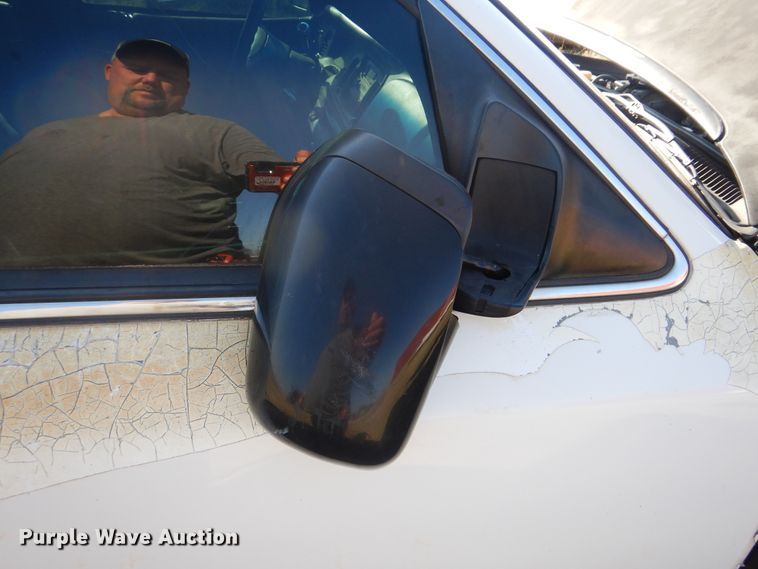 image for item HY9980 1996 Ford Crown Victoria Police Interceptor