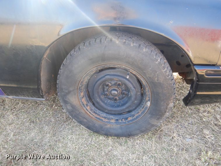 image for item HY9980 1996 Ford Crown Victoria Police Interceptor