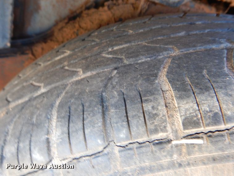 image for item HY9980 1996 Ford Crown Victoria Police Interceptor