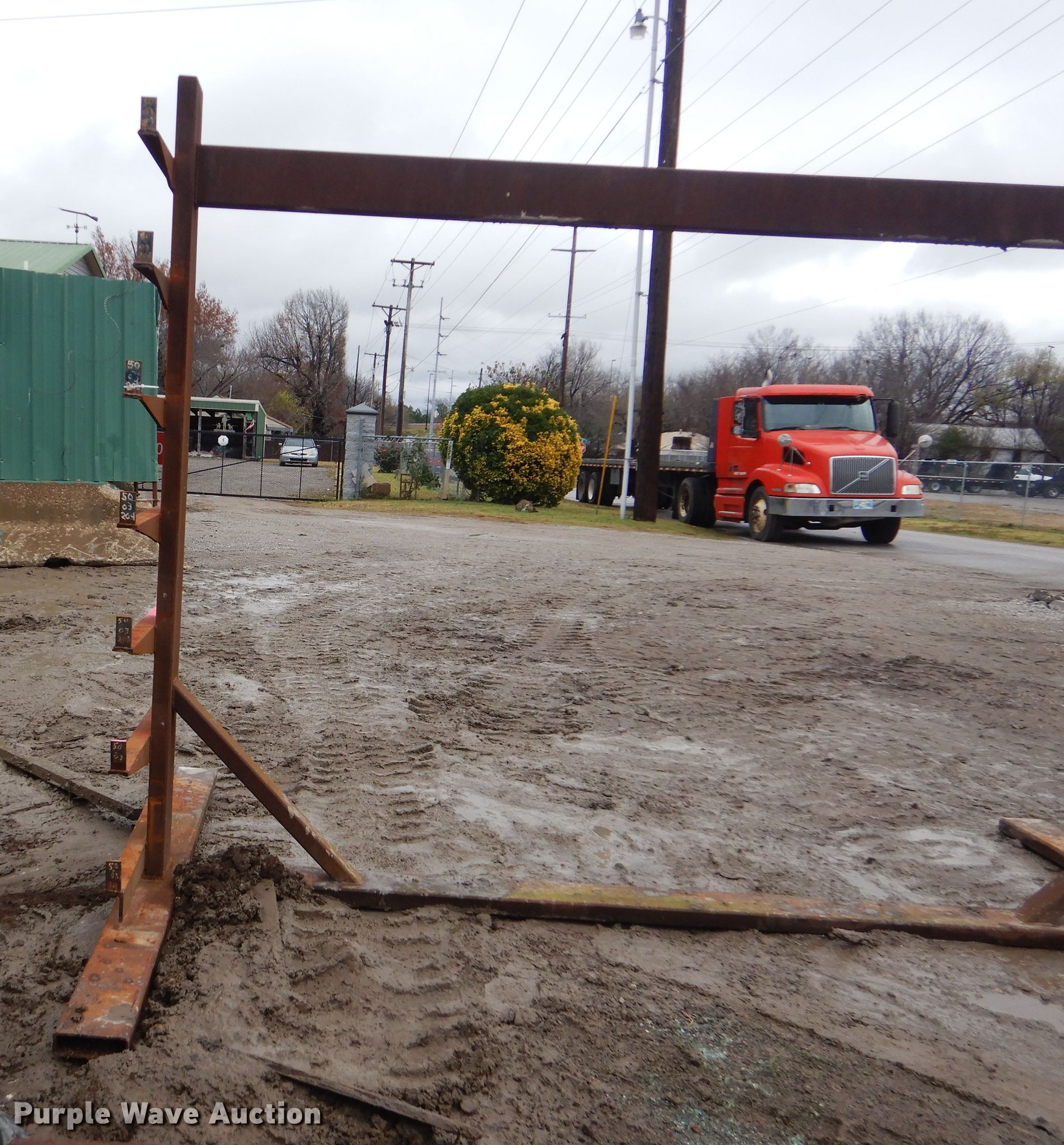Double sided pipe rack in Tulsa, OK | Item AE9522 sold | Purple Wave