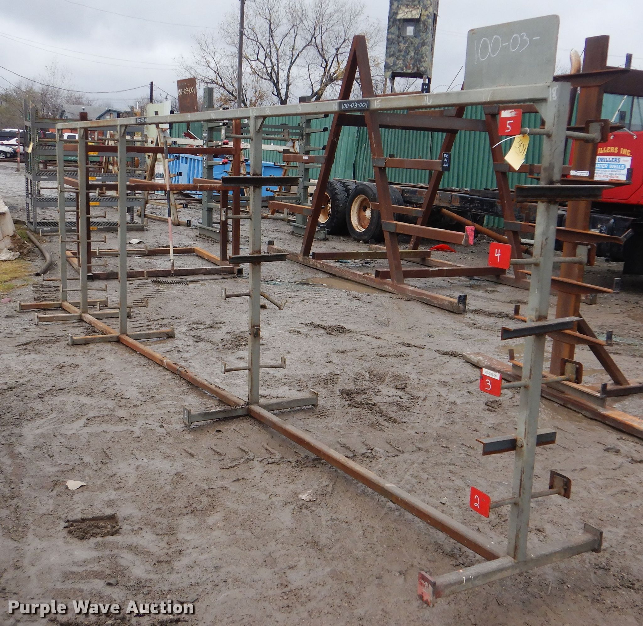 Double sided pipe rack in Tulsa, OK | Item AE9523 sold | Purple Wave