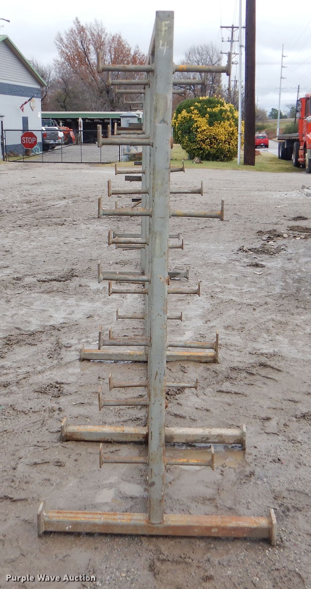 Double sided pipe rack in Tulsa, OK | Item AE9523 sold | Purple Wave