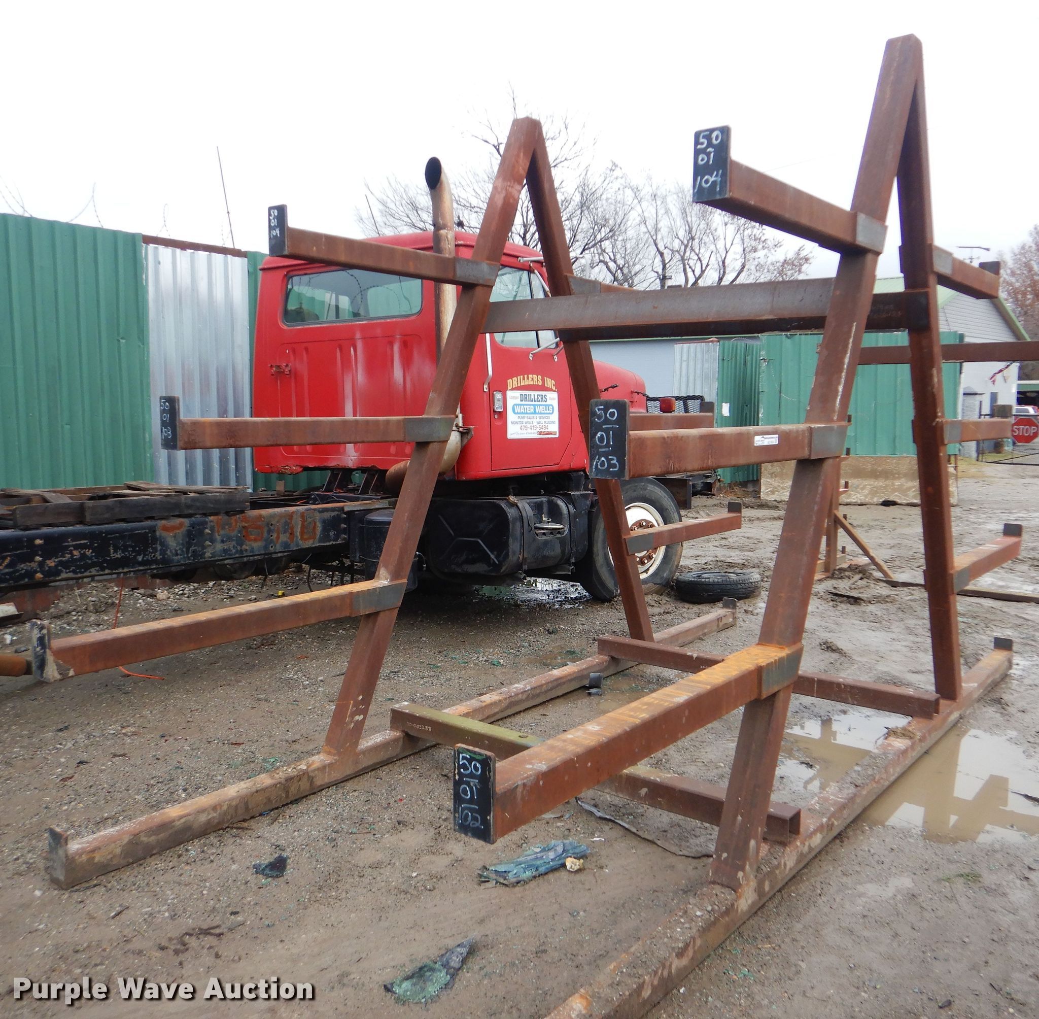 Double side pipe rack in Tulsa, OK | Item AE9524 sold | Purple Wave