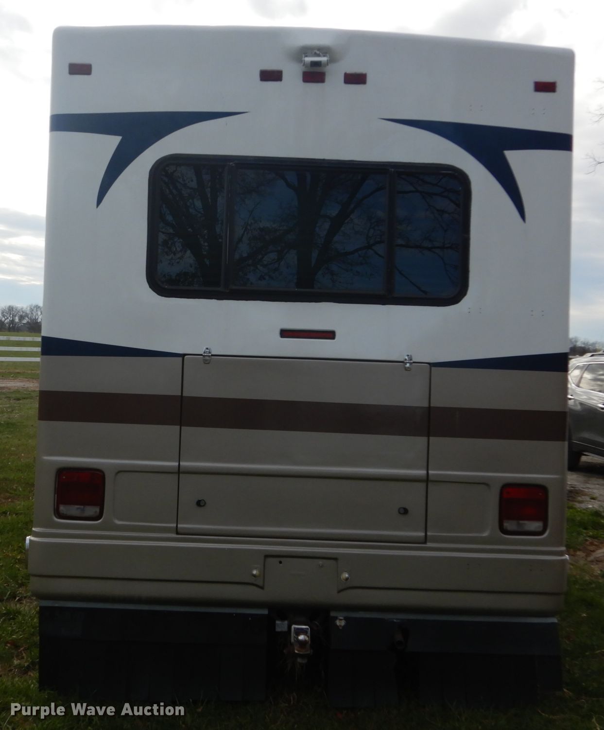 1996 ford motorhome for sale on 1996 Ford F530 Rv In Breese Il Item Di1080 Sold Purple Wave