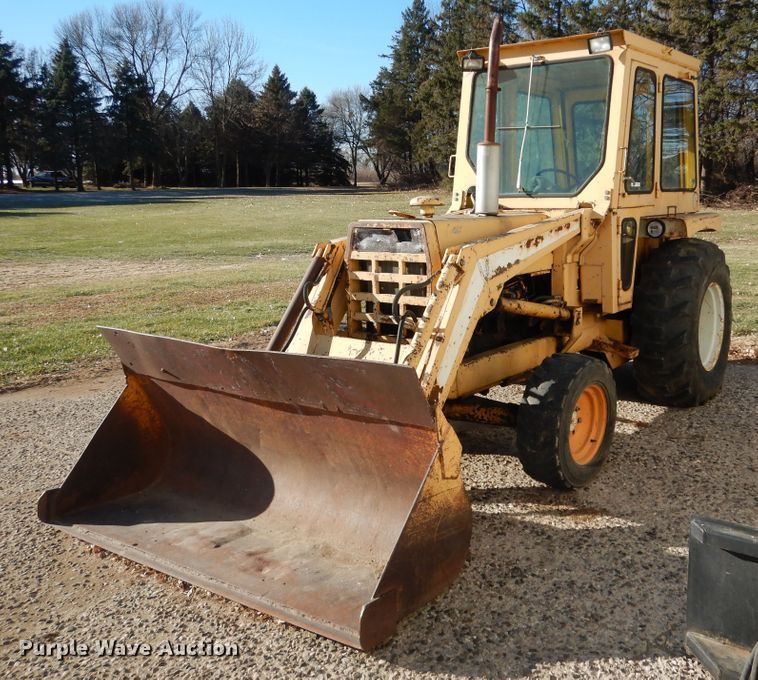 image for item AF9921 White 263-72158  tractor