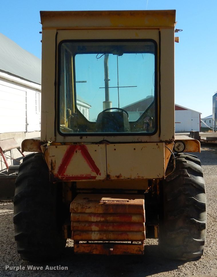 image for item AF9921 White 263-72158  tractor