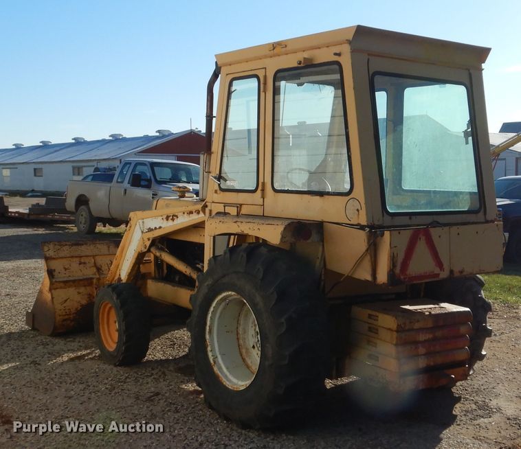 image for item AF9921 White 263-72158  tractor