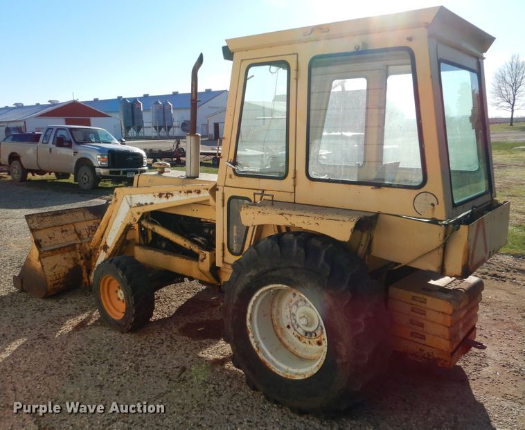 image for item AF9921 White 263-72158  tractor