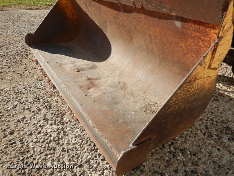 image for item AF9921 White 263-72158  tractor