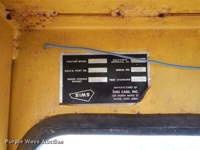 image for item AF9921 White 263-72158  tractor