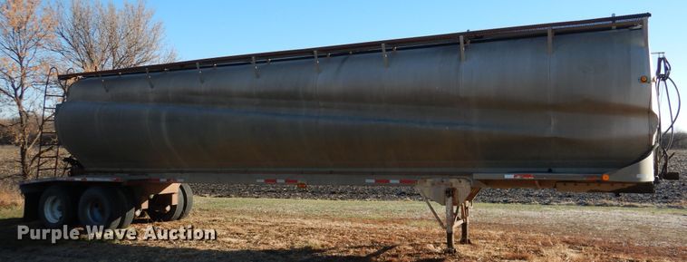 image for item AF9922 1990 Warren feed delivery trailer