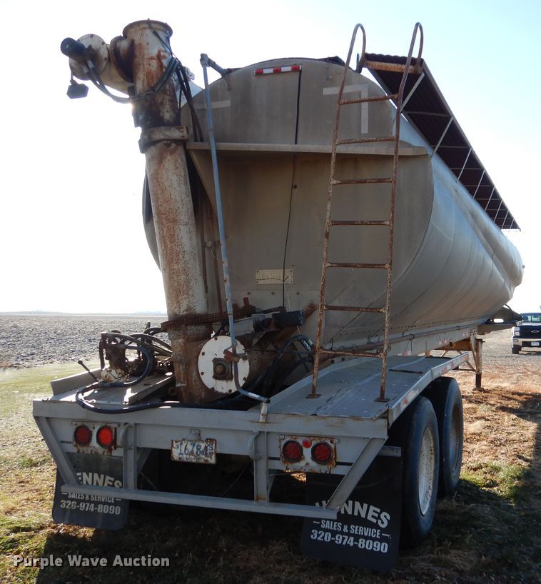 image for item AF9922 1990 Warren feed delivery trailer