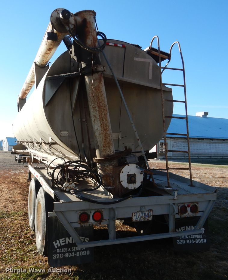 image for item AF9922 1990 Warren feed delivery trailer