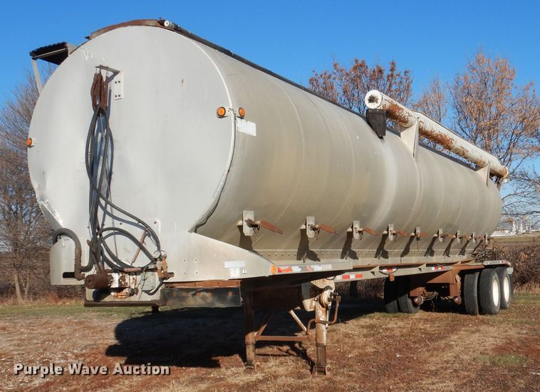 image for item AF9922 1990 Warren feed delivery trailer