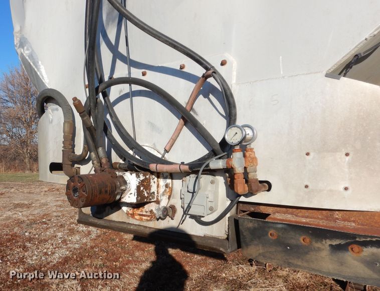 image for item AF9922 1990 Warren feed delivery trailer