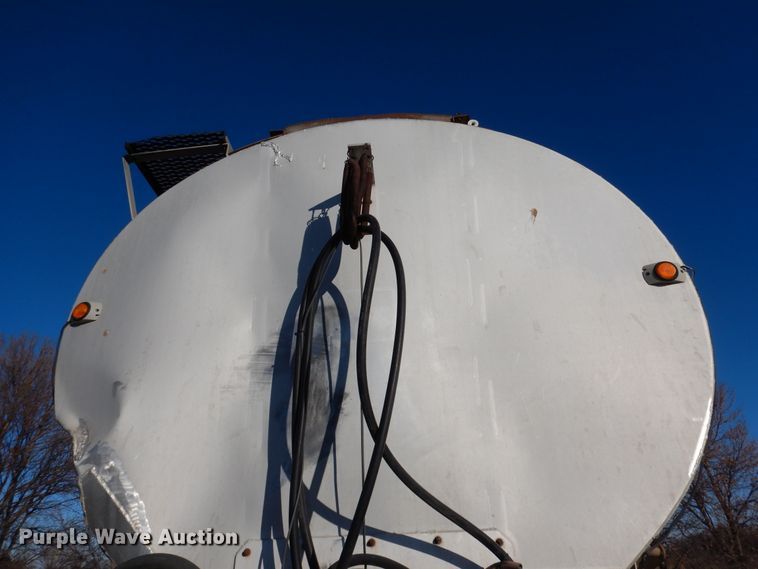 image for item AF9922 1990 Warren feed delivery trailer