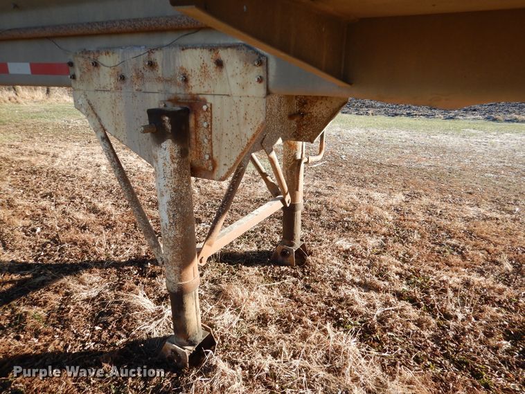 image for item AF9922 1990 Warren feed delivery trailer