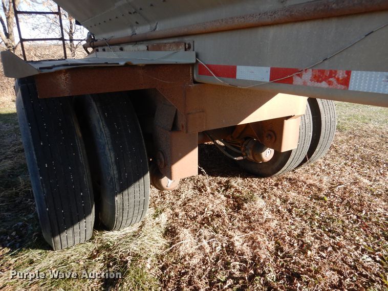 image for item AF9922 1990 Warren feed delivery trailer