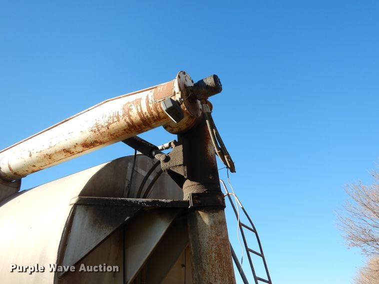 image for item AF9922 1990 Warren feed delivery trailer