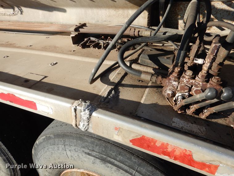 image for item AF9922 1990 Warren feed delivery trailer