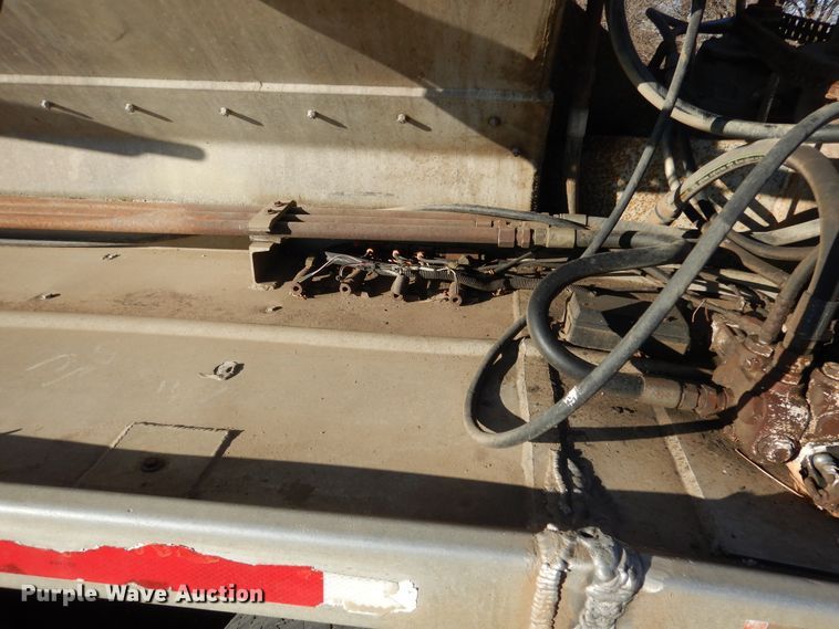 image for item AF9922 1990 Warren feed delivery trailer