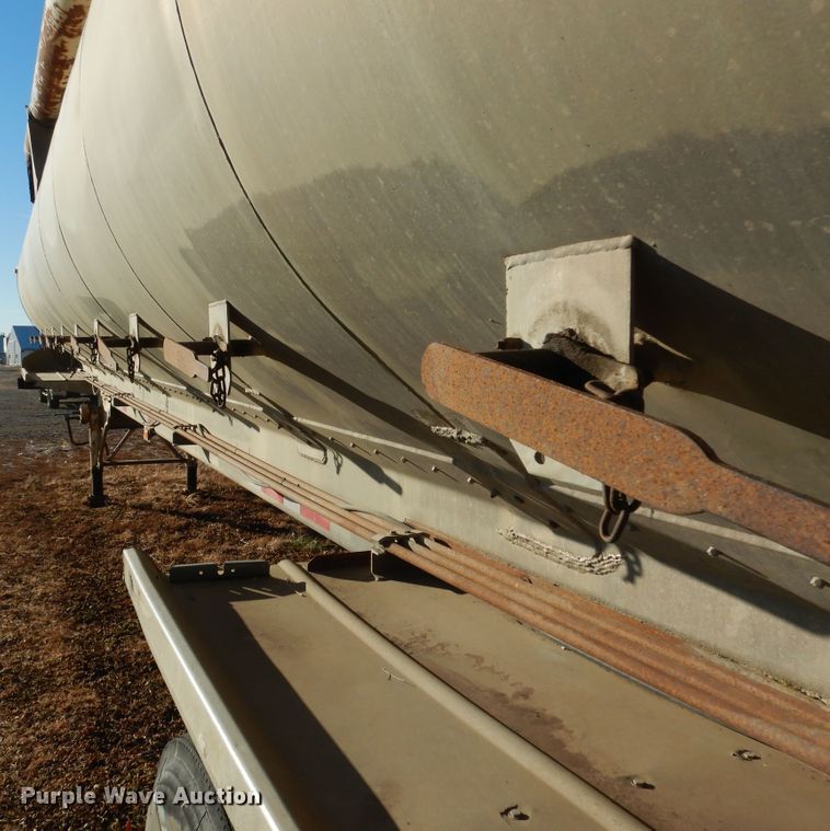 image for item AF9922 1990 Warren feed delivery trailer