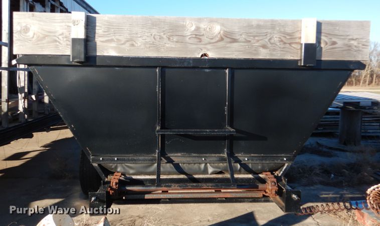 image for item AF9923 Shop built spreader trailer