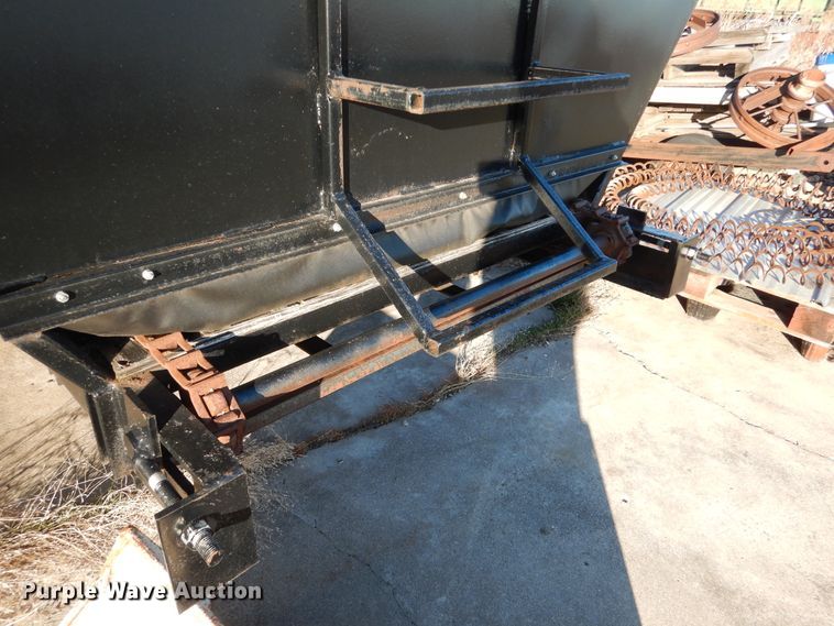 image for item AF9923 Shop built spreader trailer