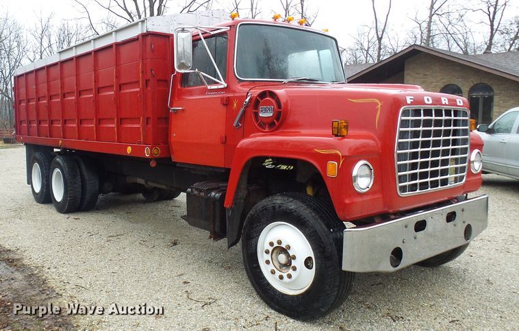 image for item DC2856 1973 Ford 8000  grain truck