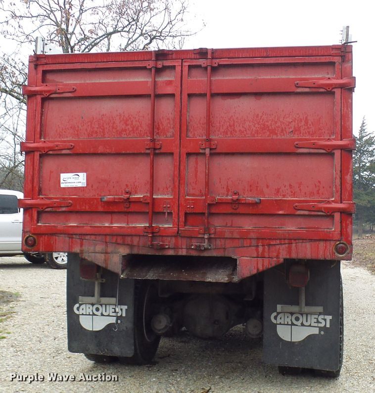 image for item DC2856 1973 Ford 8000  grain truck