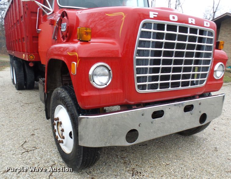 image for item DC2856 1973 Ford 8000  grain truck