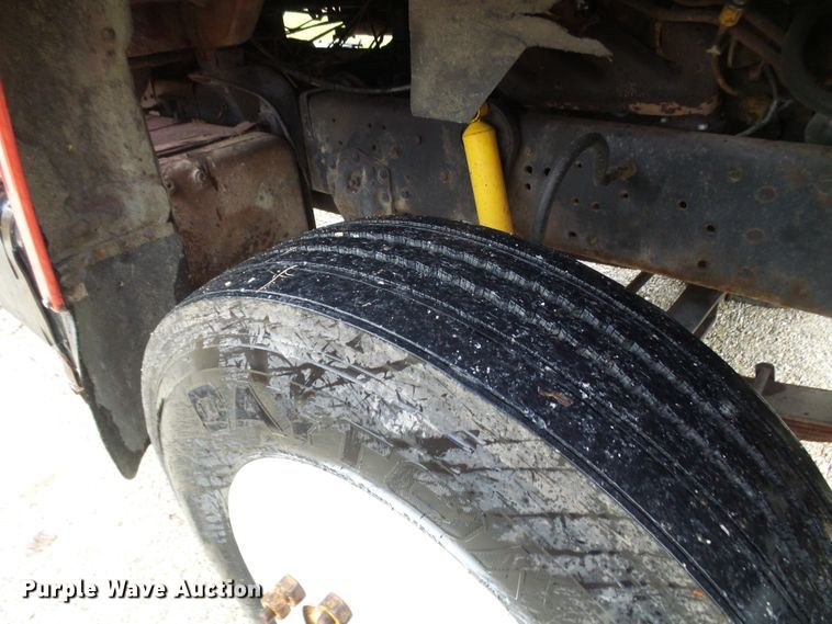 image for item DC2856 1973 Ford 8000  grain truck