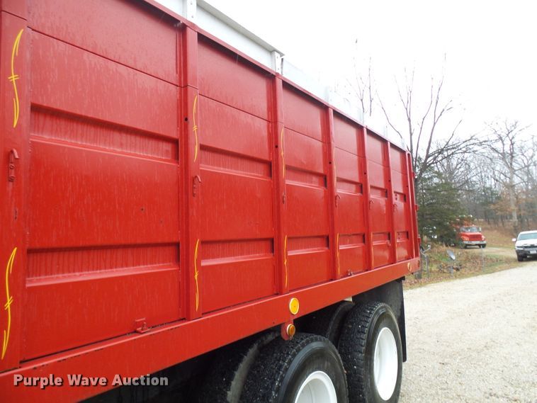 image for item DC2856 1973 Ford 8000  grain truck