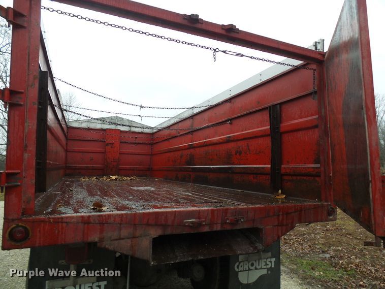 image for item DC2856 1973 Ford 8000  grain truck