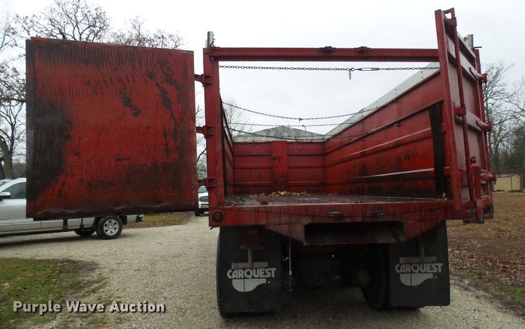 image for item DC2856 1973 Ford 8000  grain truck