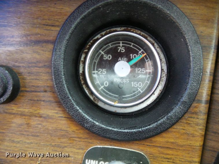 image for item DC2856 1973 Ford 8000  grain truck