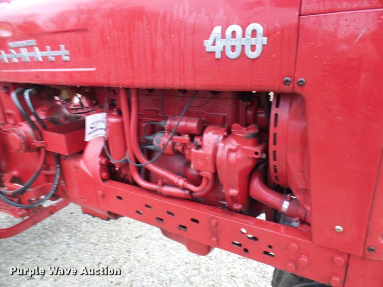 image for item DC2857 Farmall 400  tractor