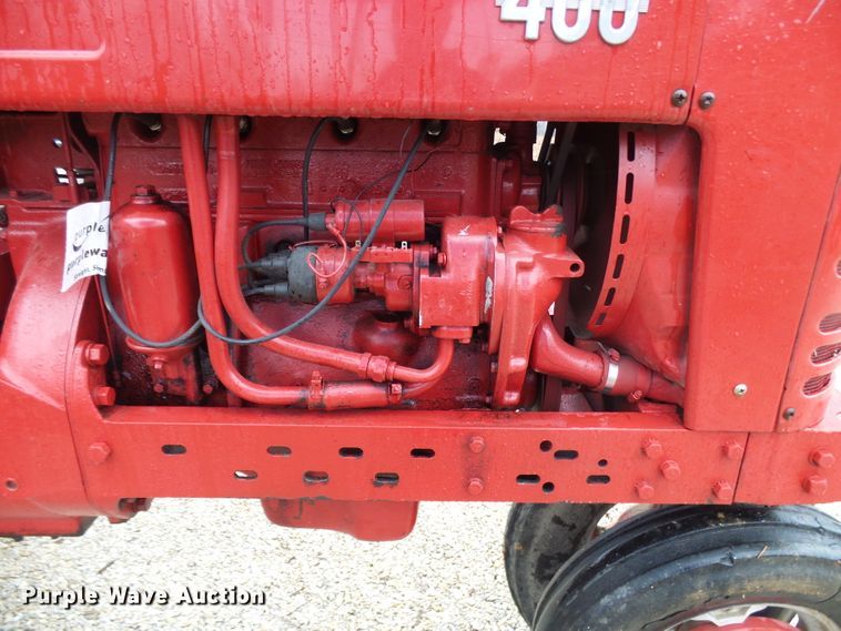 image for item DC2857 Farmall 400  tractor