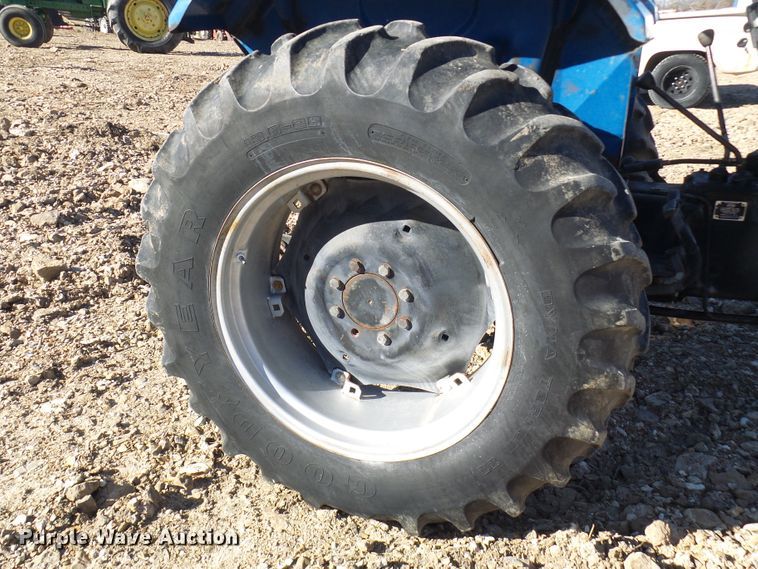 image for item DC2860 Long 2360  tractor