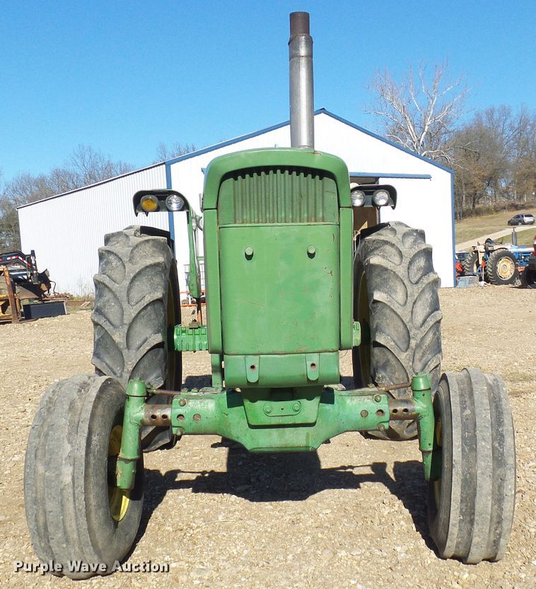 image for item DC2861 1969 John Deere 4520  tractor