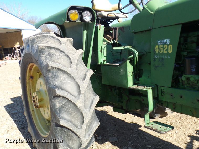image for item DC2861 1969 John Deere 4520  tractor