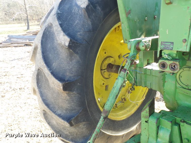 image for item DC2861 1969 John Deere 4520  tractor