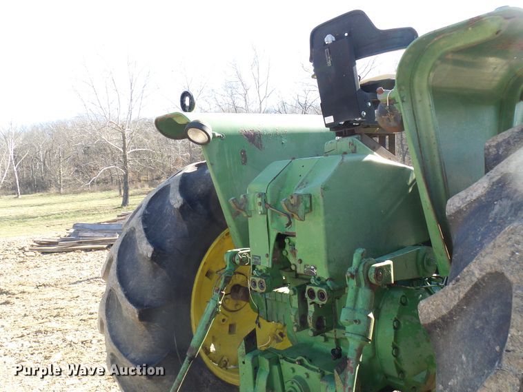 image for item DC2861 1969 John Deere 4520  tractor