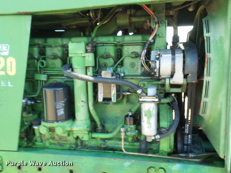 image for item DC2861 1969 John Deere 4520  tractor