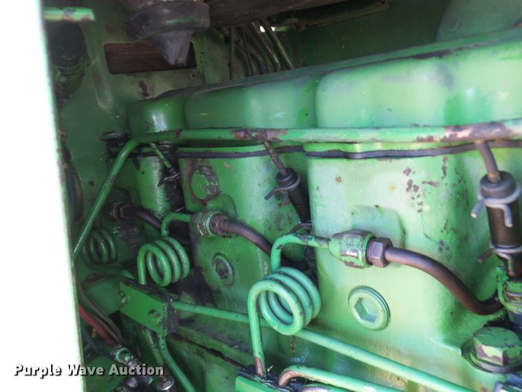 image for item DC2861 1969 John Deere 4520  tractor