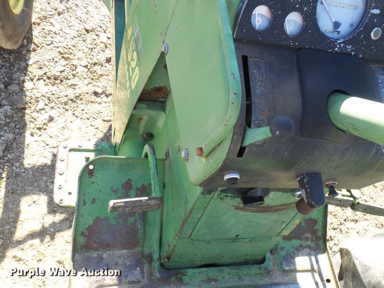 image for item DC2861 1969 John Deere 4520  tractor